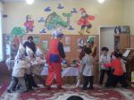 Перетягивание каната. Кто сильнее богатыри или карабейники?